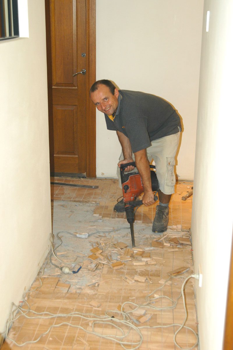 Tonozm Parquetry floor removal